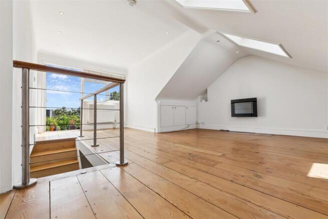 FOR SALE - Coombe Road, W4