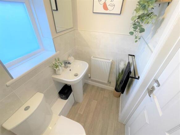 Cloakroom/WC