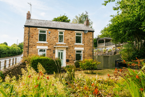 Sunnybank Cottage, Main Road, Marsh Lane, S21
