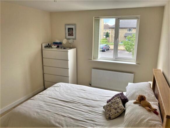 bed 1.jpg