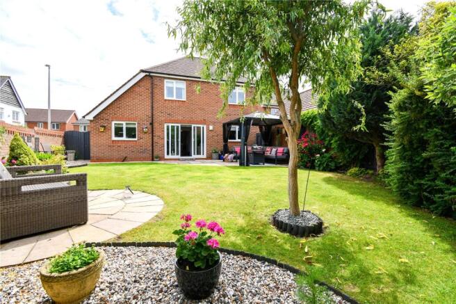 Hulme Close, Bromborough, Wirral photo 4