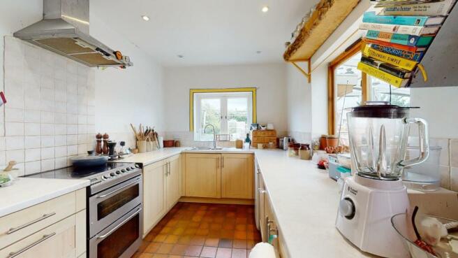 KITCHEN/BREAKFAST ROOM