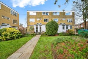 Flat 4, Chalfont Court, Bracken Lane, Southampton SO16 6BB