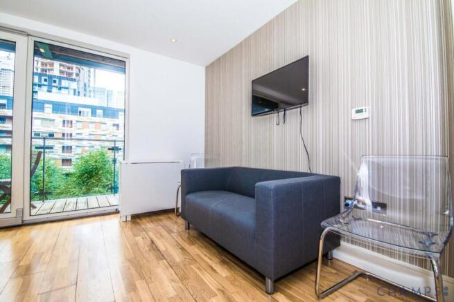 Studio Flat