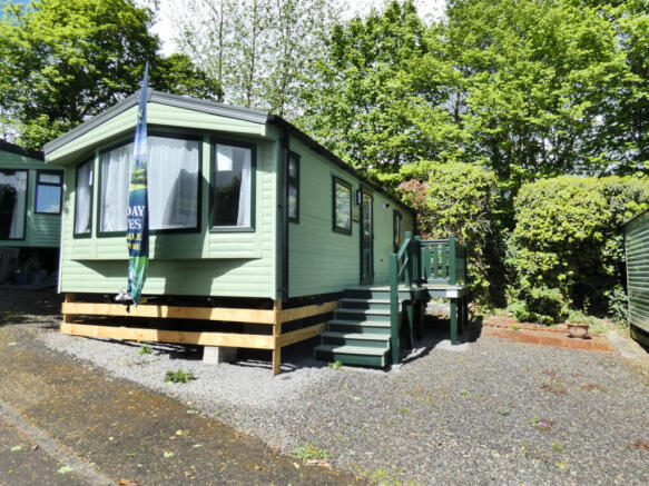 2 bed Park Home for sale Image 8