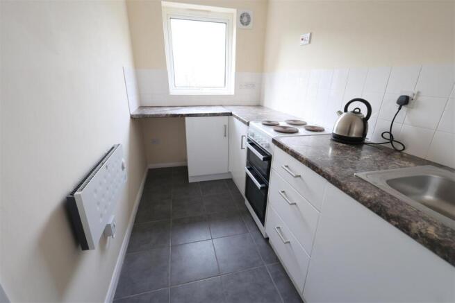 BH Kitchen i.JPG