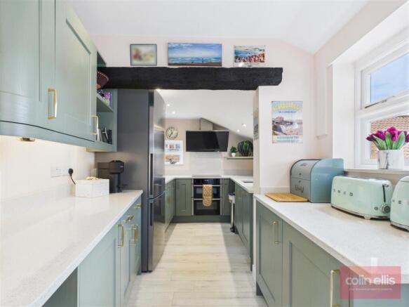 4 bed Terraced for sale Image 7