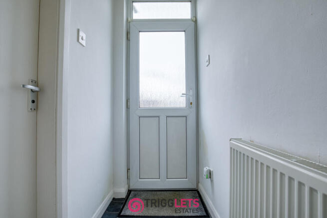 3 bed Semi-Detached for sale Image 8