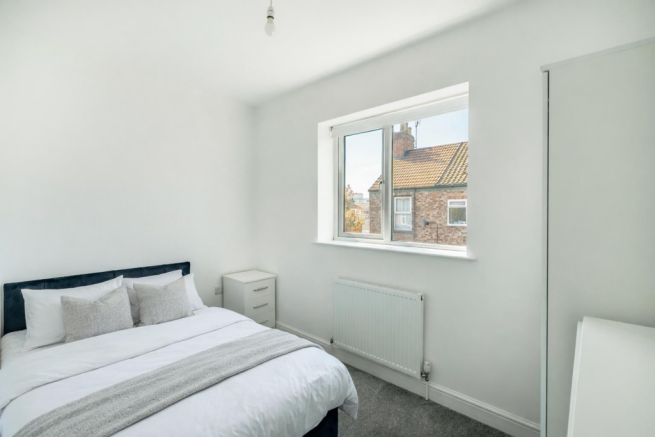 4 bed Semi-Detached for sale Image 9