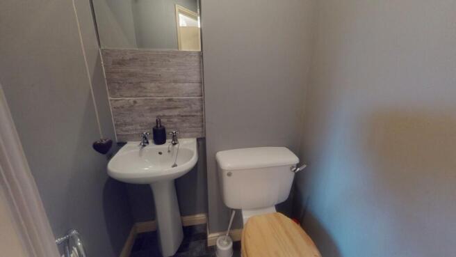 CLOAKROOM/WC