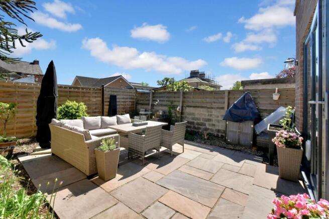 4 bed Detached for sale Image 10