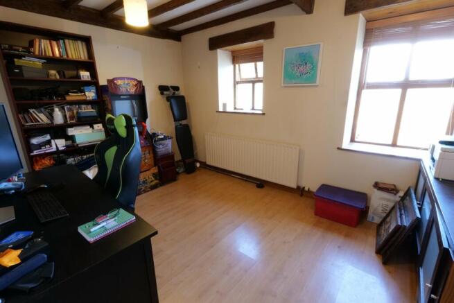 Photo 10