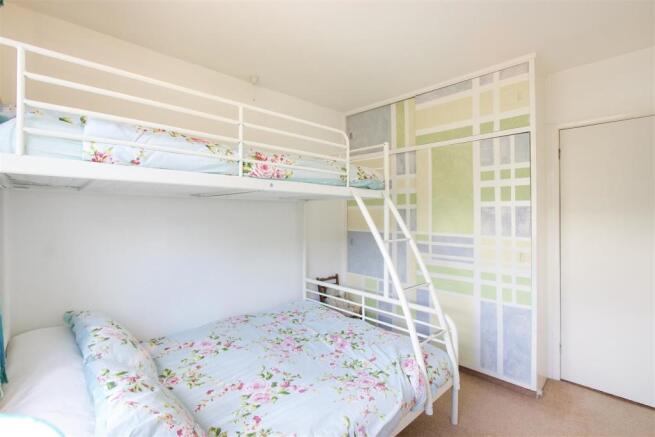 Bed2.2.jpg