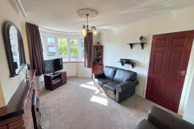 3 bed Semi-Detached for sale Image 5