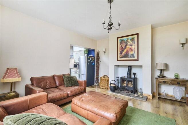 3 bed Semi-Detached for sale Image 6