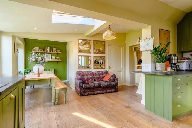 8495315-interior21.jpg