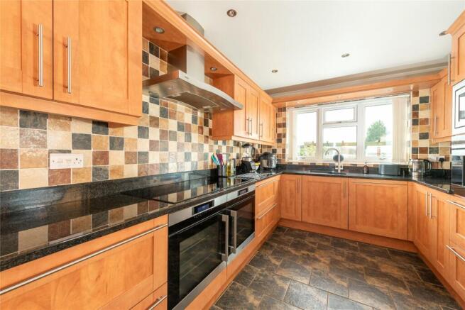 Kitchen/Breakfast Rm