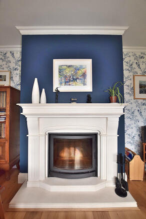 5 bed Detached for sale Image 8