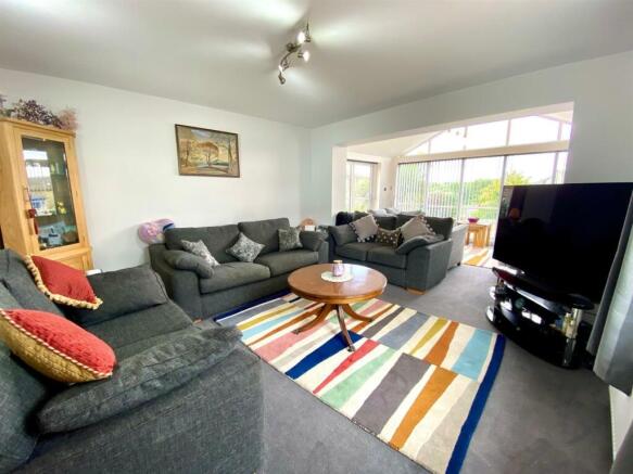sitting room.jpg
