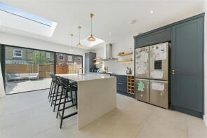 37, Kirkley Road, South Wimbledon, London SW19 3AZ