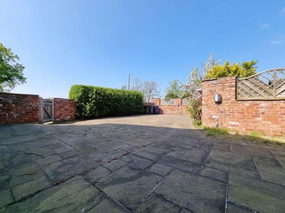 Courtyard Garden