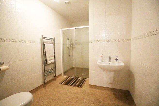 En-Suite Bathro...
