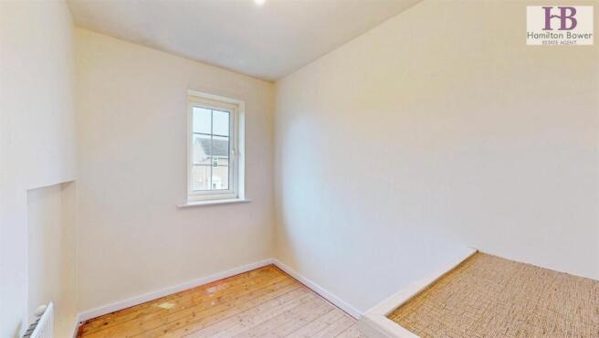 3 bed Semi-Detached for sale Image 8
