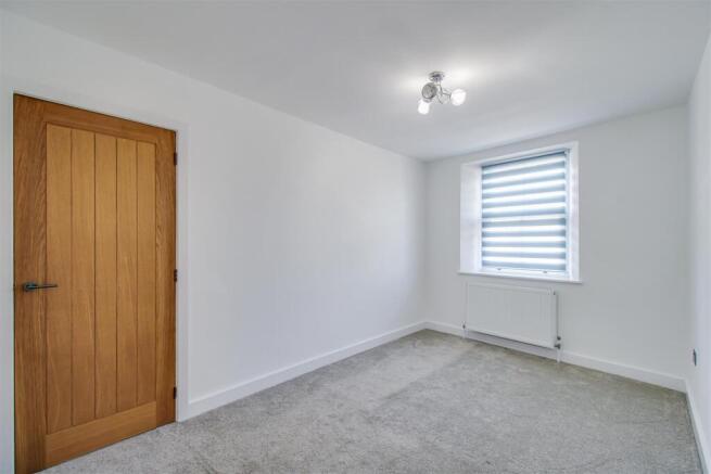 3 bed Link Detached House for sale Image 9