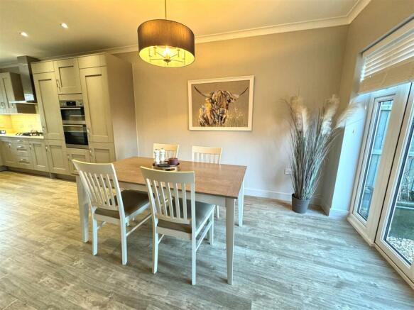 Dining Room.jpg