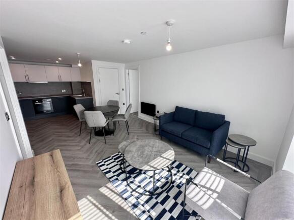 Lounge/Kitchen