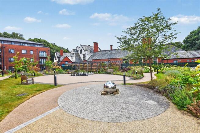 2 bed Apartment for sale Image 9