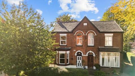 Stockport Road, Hyde, SK14 5QG