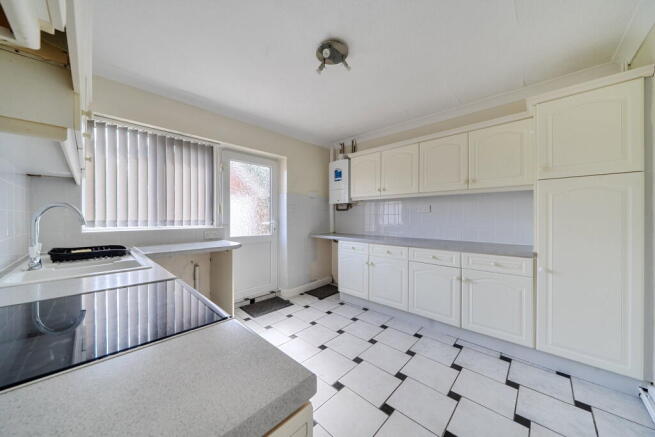 2 bed Detached Bungalow for sale Image 7