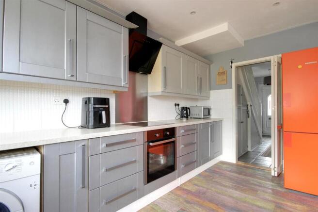 3 bed Semi-Detached for sale Image 7