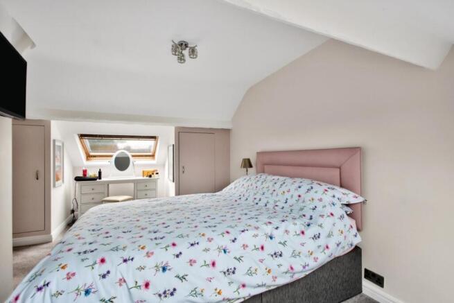 3 bed Semi-Detached Bungalow for sale Image 11