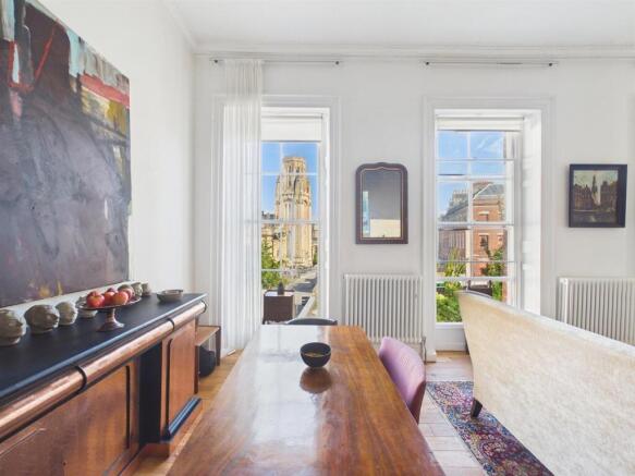 11 - One Bedroom Flat in Clifton for Auction.jpg
