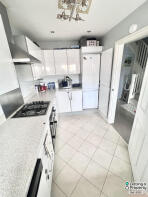 9, Humbleward Place, Romford RM3 9FN