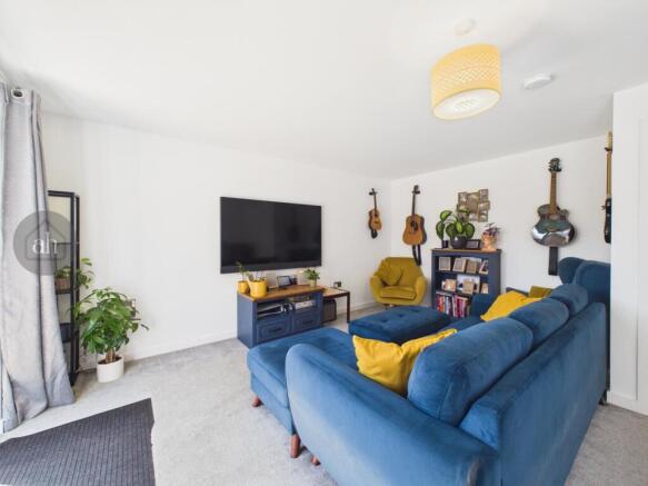 Sitting/Dining Room