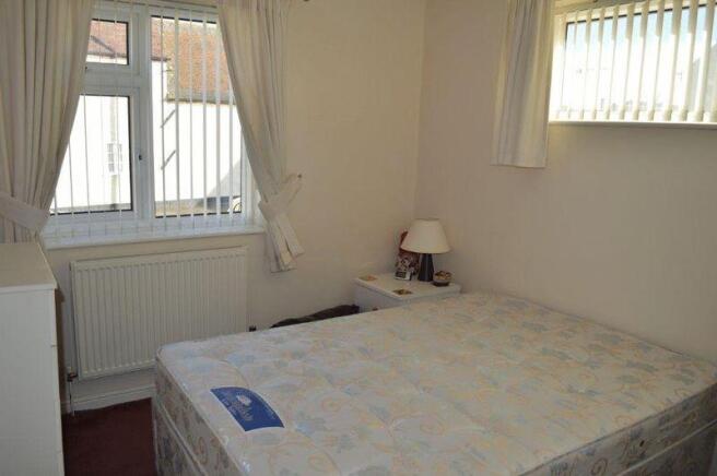 BEDROOM 2