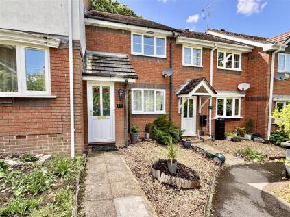 Stirrup Close, Upton
