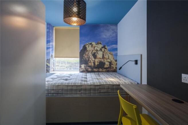 2 bed Apartment to rent Image 9