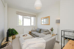 7, 131 Walton House, Merton Road, London SW18 5EJ