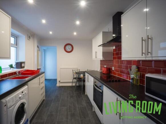 Kitchen b