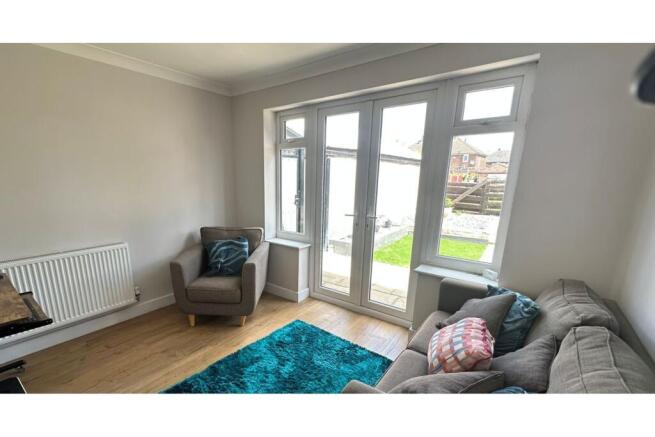 2 bed Semi-Detached Bungalow for sale Image 6