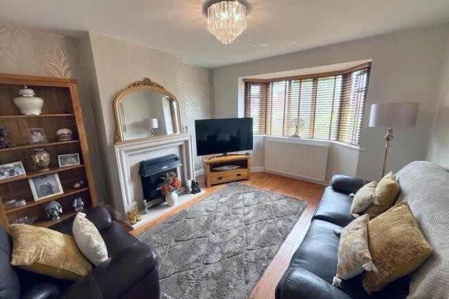 3 bed Semi-Detached for sale Image 12