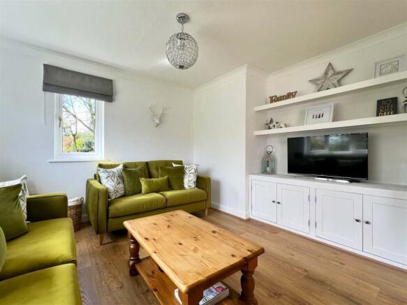 3 bed Apartment for sale Image 11