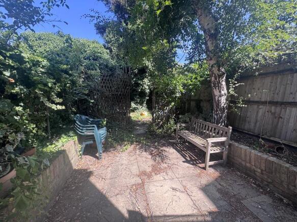 4 - Rear Garden.jpg