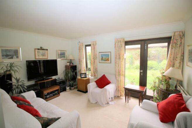 Sitting room 3