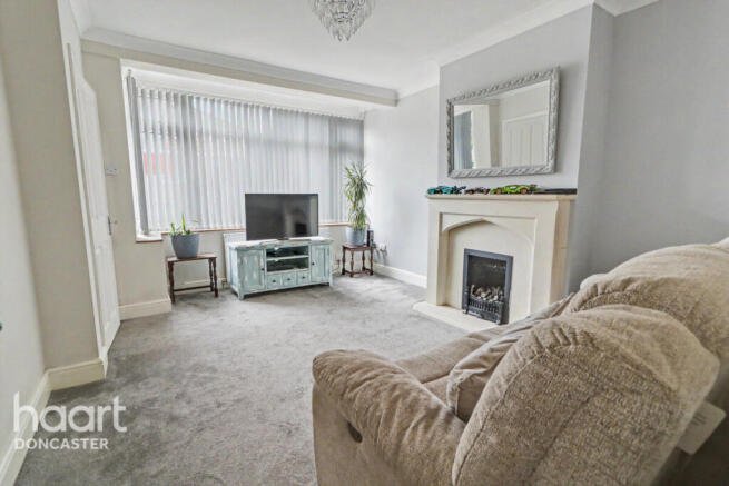 2 bed Semi-Detached for sale Image 5