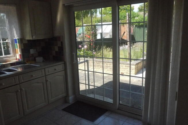Photo 10